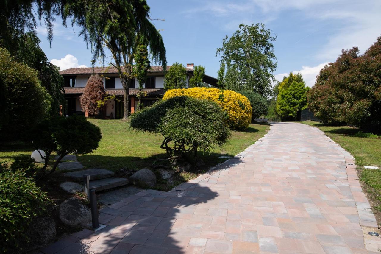 Villa De Alberti Vergiate Exterior foto